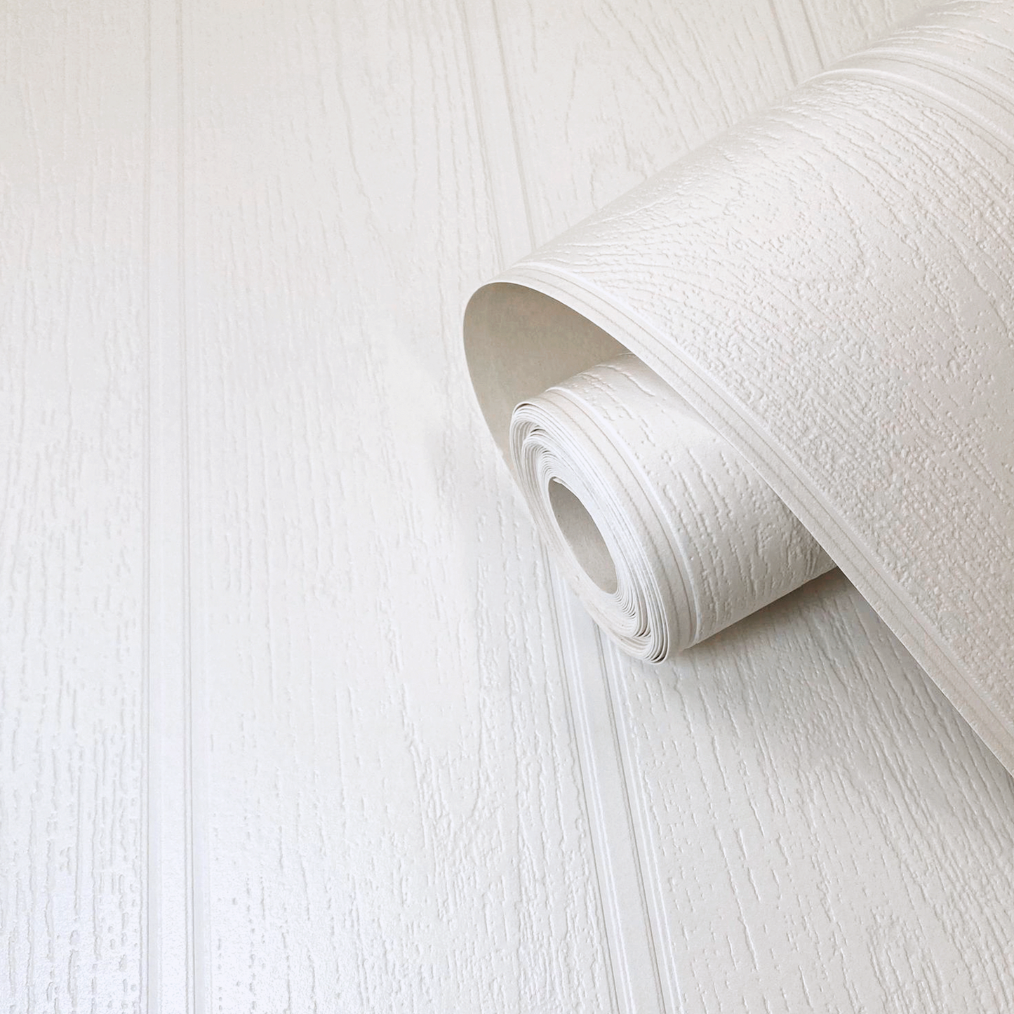 Blown White Beaded Wood by Belgravia Décor