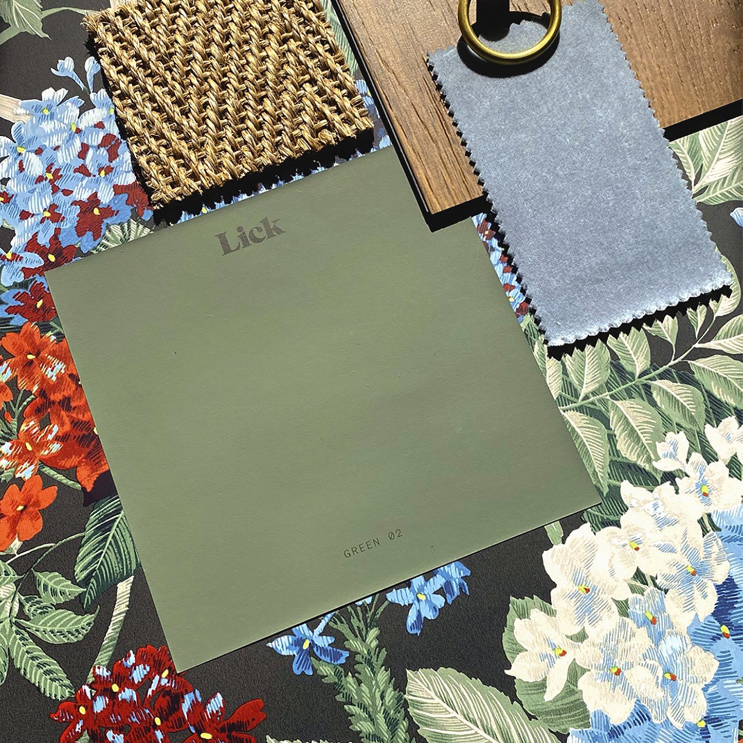 Misaki Floral Charcoal Wallpaper by Belgravia Décor
