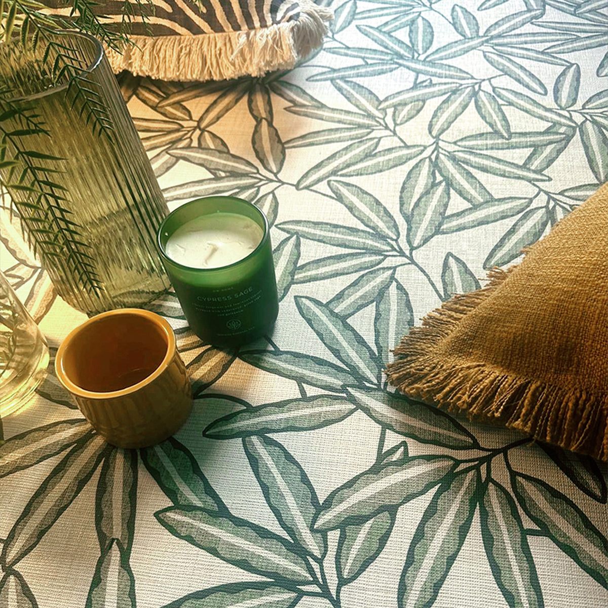 Grasscloth Leaf Sage Heavyweight Wallpaper by Belgravia Décor
