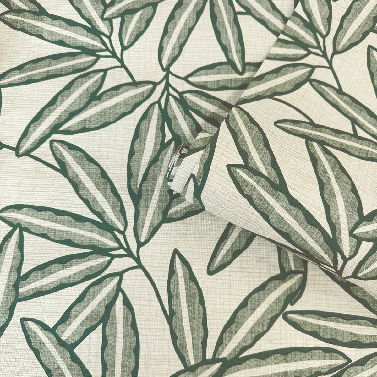 Grasscloth Leaf Sage Heavyweight Wallpaper by Belgravia Décor