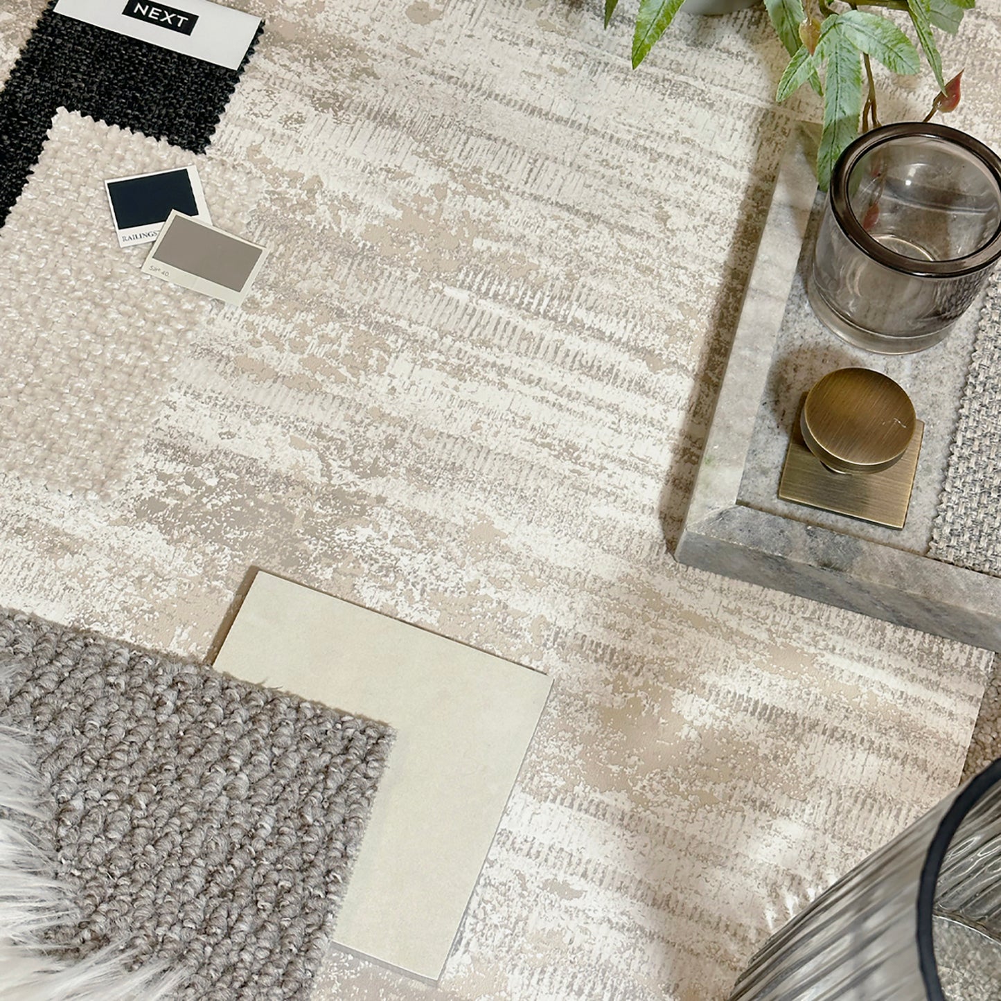 Oakah Ivory Luxury wallpaper by Belgravia Décor