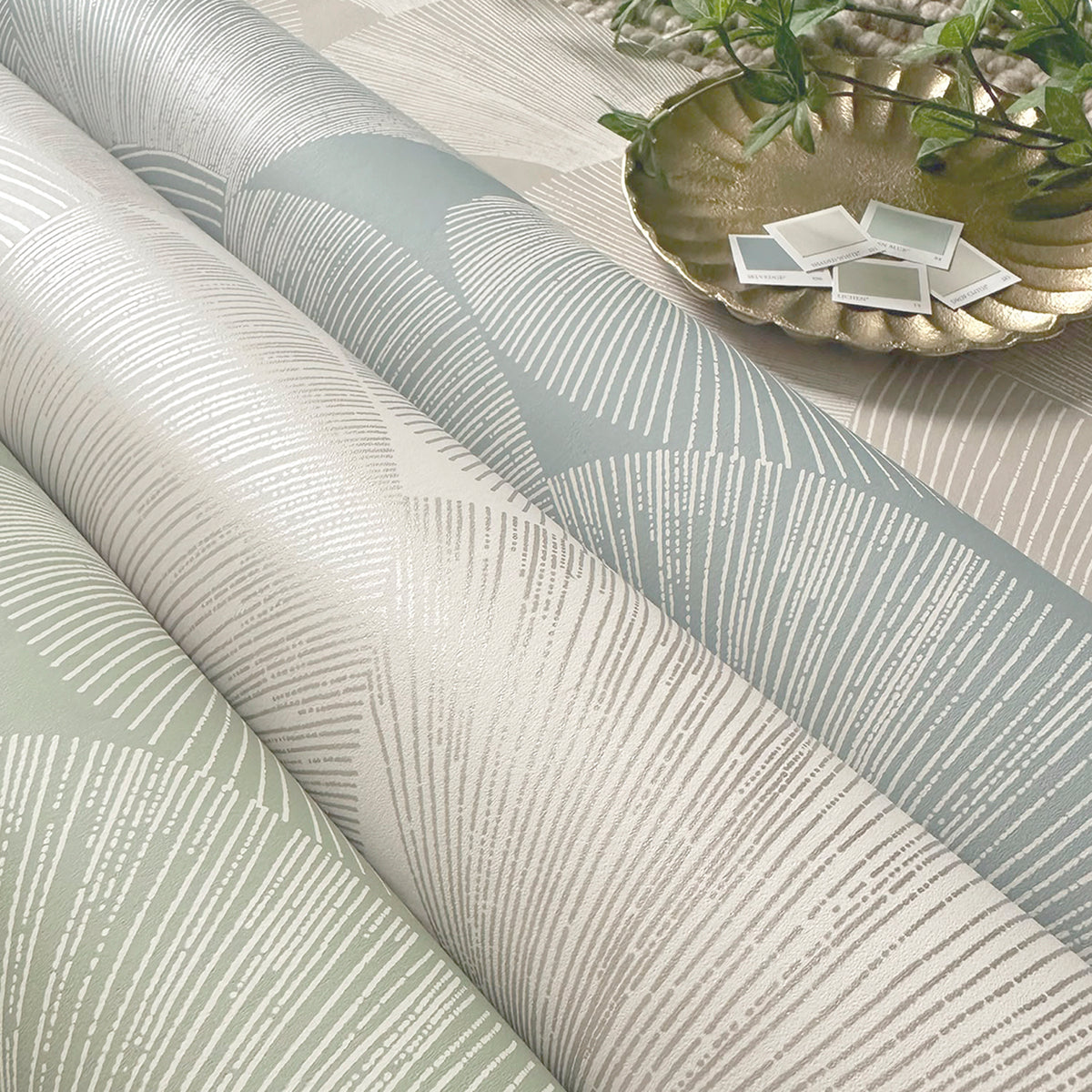 Sirena Shall Blue Wallpaper by Belgravia Décor
