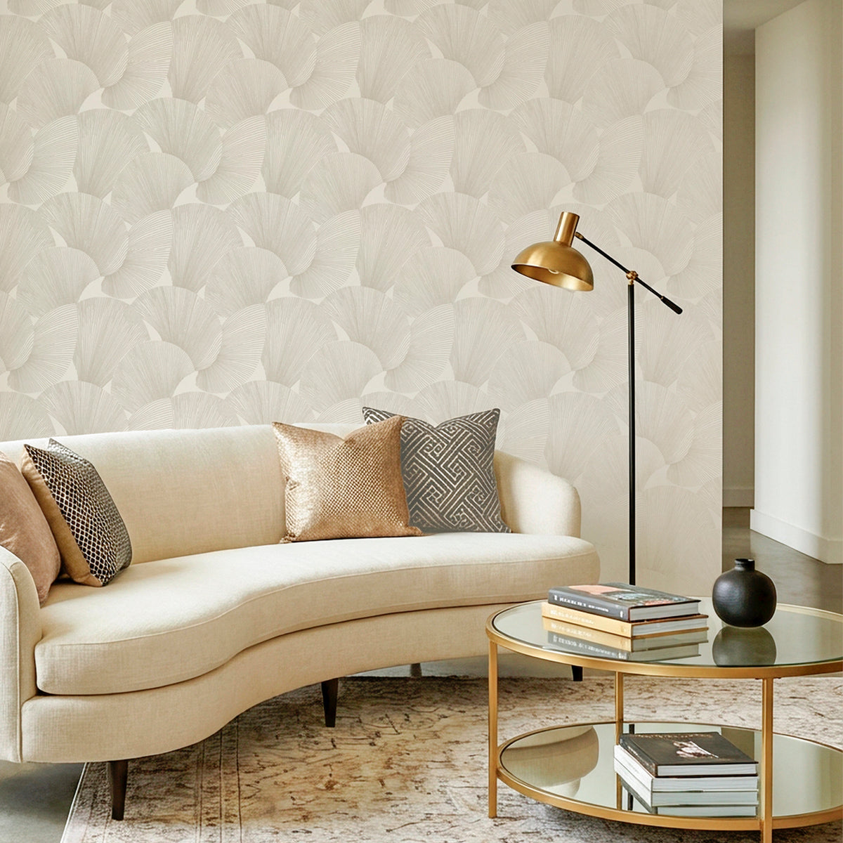 Sirena Shall Cream Wallpaper by Belgravia Décor