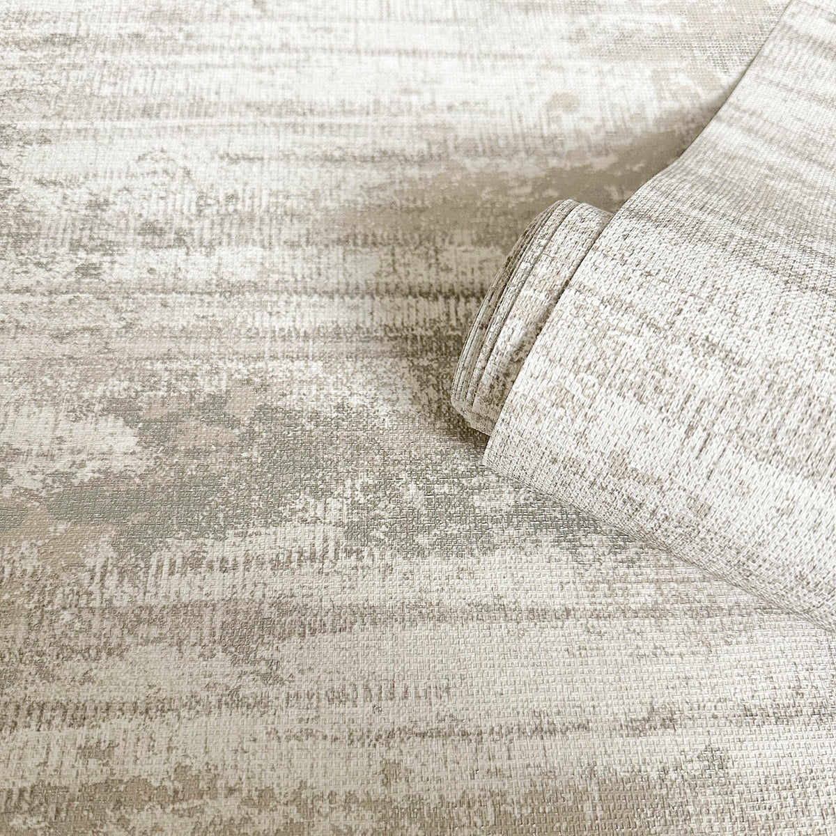 Caspian Ivory Heavyweight Vinyl Wallpaper by Belgravia Décor