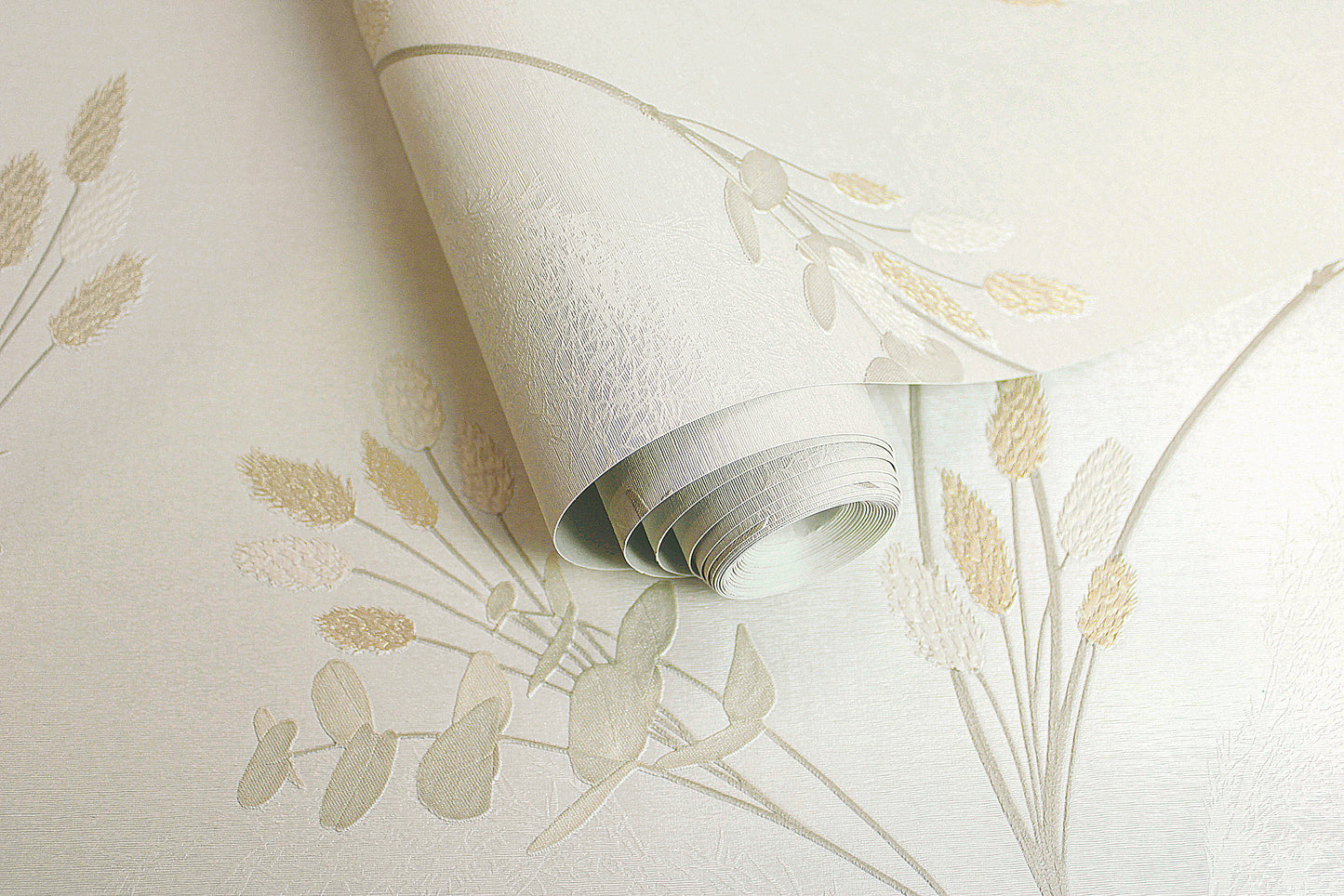 Amarante Cream by Holden Decor