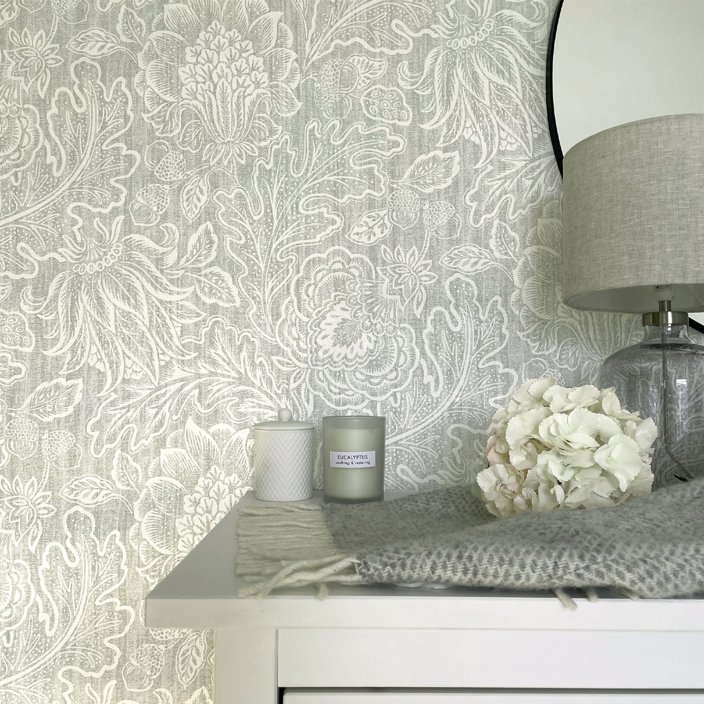 Giovanna Trail Grey Luxury heavyweight vinyl wallpaper By Belgravia Decor