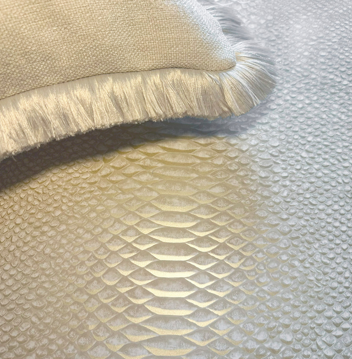 Animal Skin Beige Wallpaper by Belgravia Décor