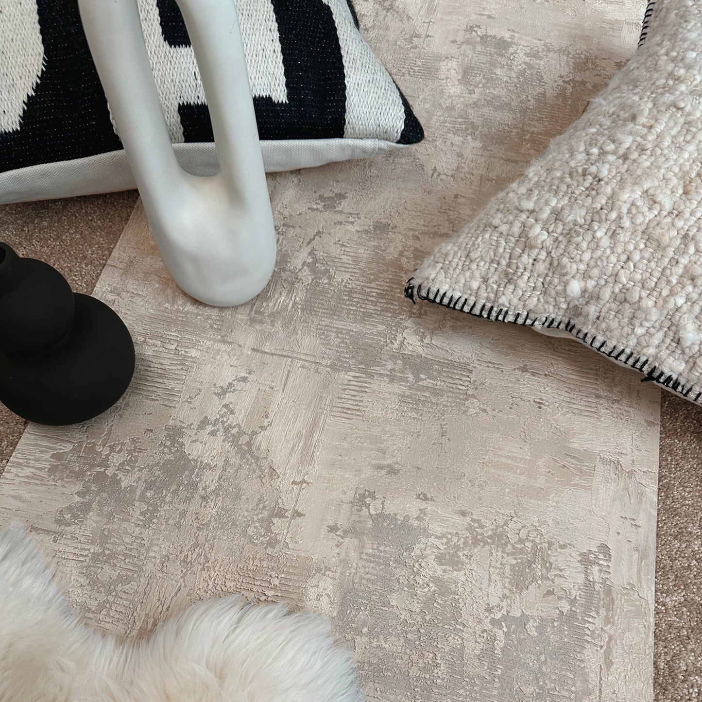 Plaster Beige Luxury Italian wallpaper by Belgravia Décor