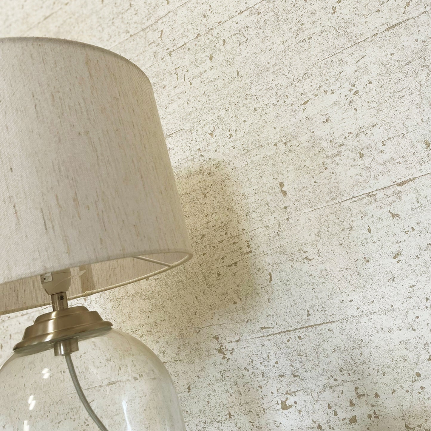 Concrete White Heavy Weight Wallpaper by Belgravia Décor