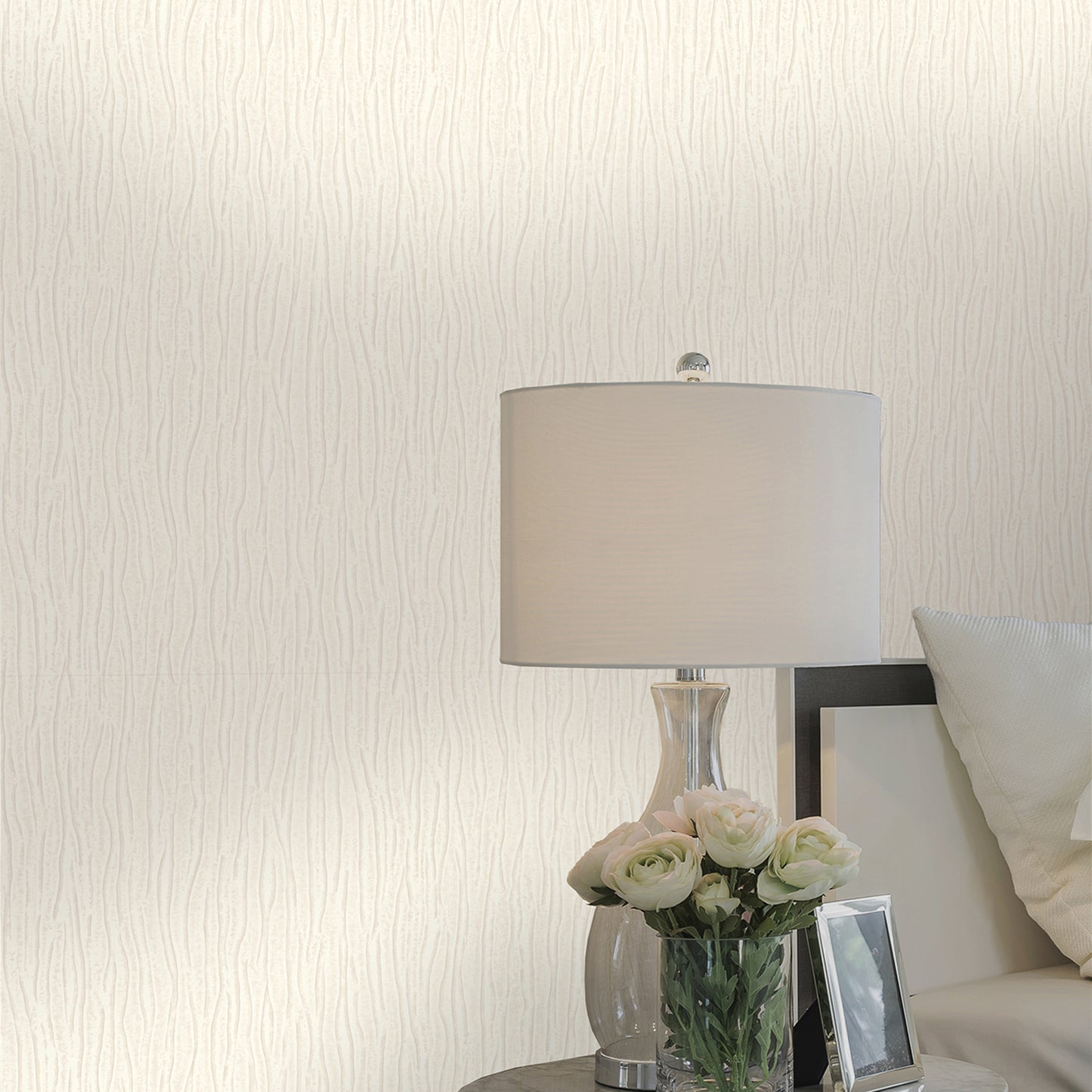 Tiffany Texture Cream Wallpaper by Belgravia Decor