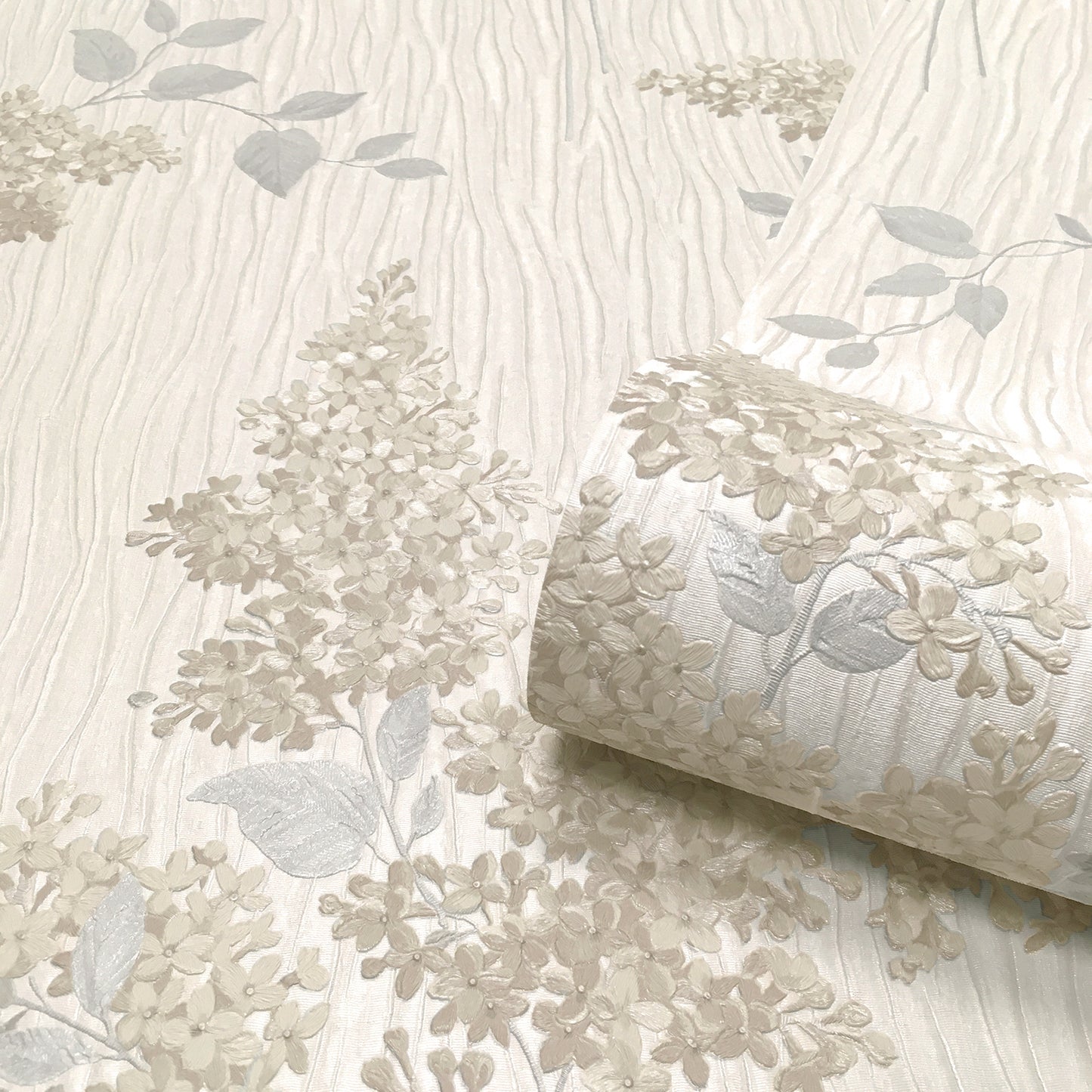 Tiffany Fiore Beige Wallpaper by Belgravia Décor