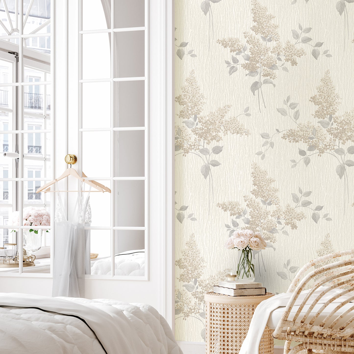 Tiffany Fiore Beige Wallpaper by Belgravia Décor